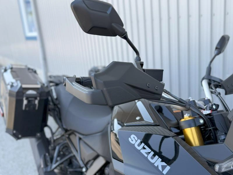 2025 Suzuki V-strom 800de Adventure alt