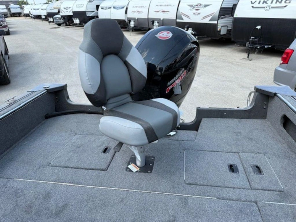 2025 Mirrocraft Holiday 1768 alt