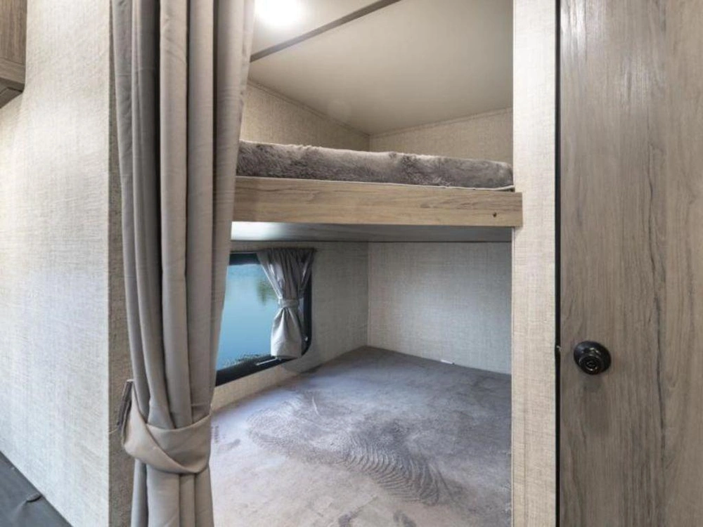 2025 Gulf Stream 248bh alt