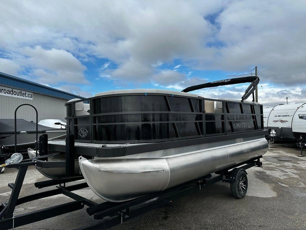 2025 Montego Bay 8518 Deluxe Cruising alt