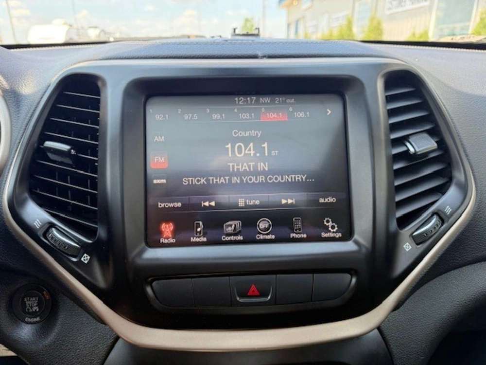 2014 Jeep Cherokee Limited 4x4 alt