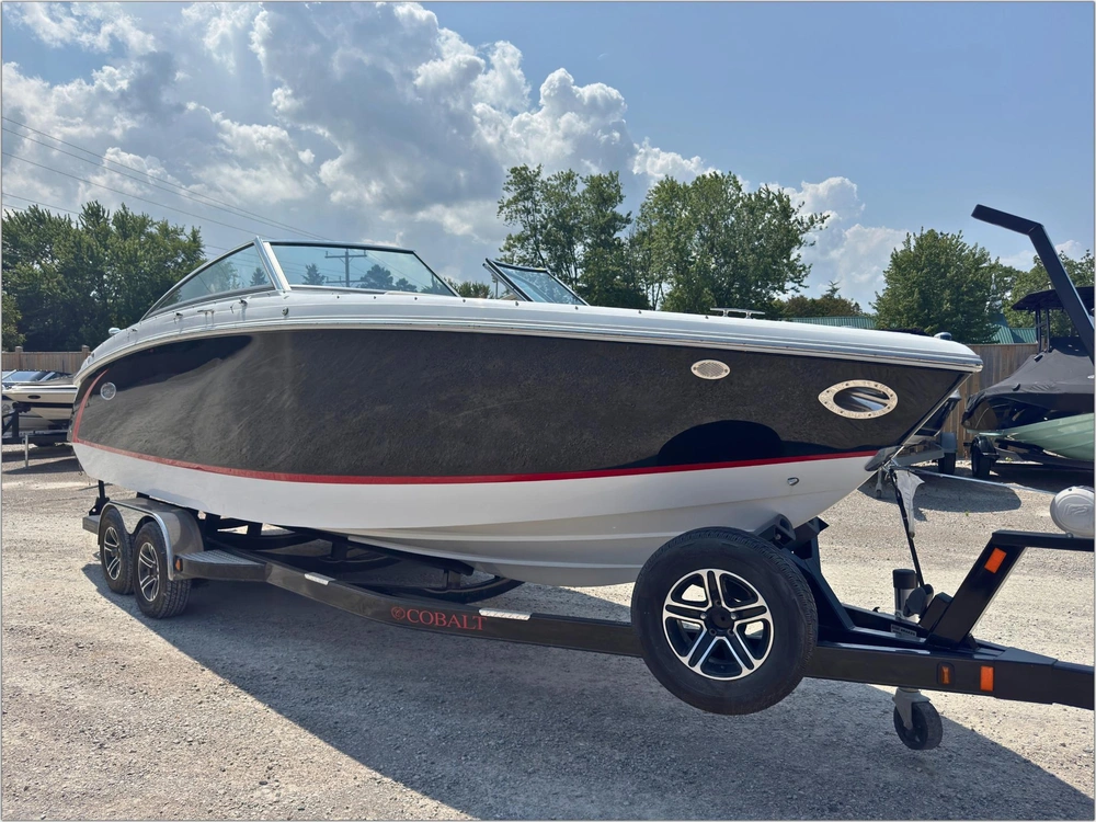 2016 Cobalt Boats R5 No Luxury Tax* alt