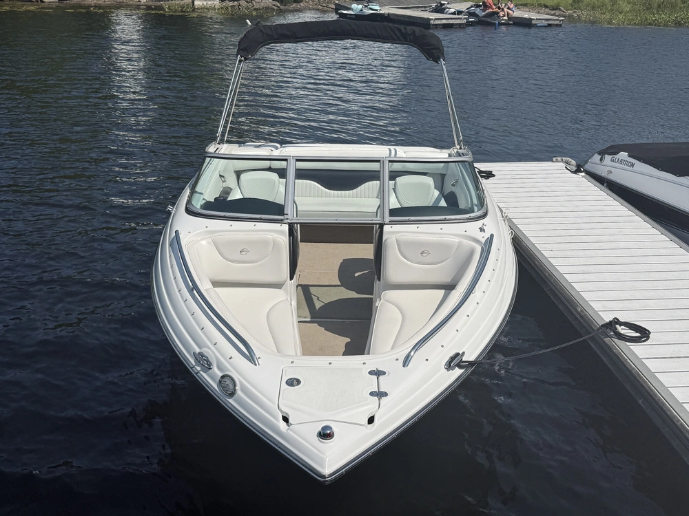 2011 Crownline 21' Mercruiser 350 Mag alt