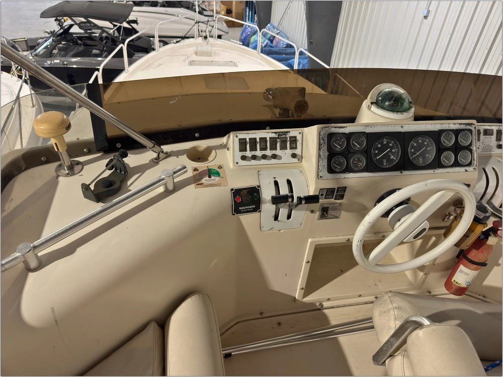 1989 Mainship Motor Yachts Mediterranean 35 No Luxury Tax* alt