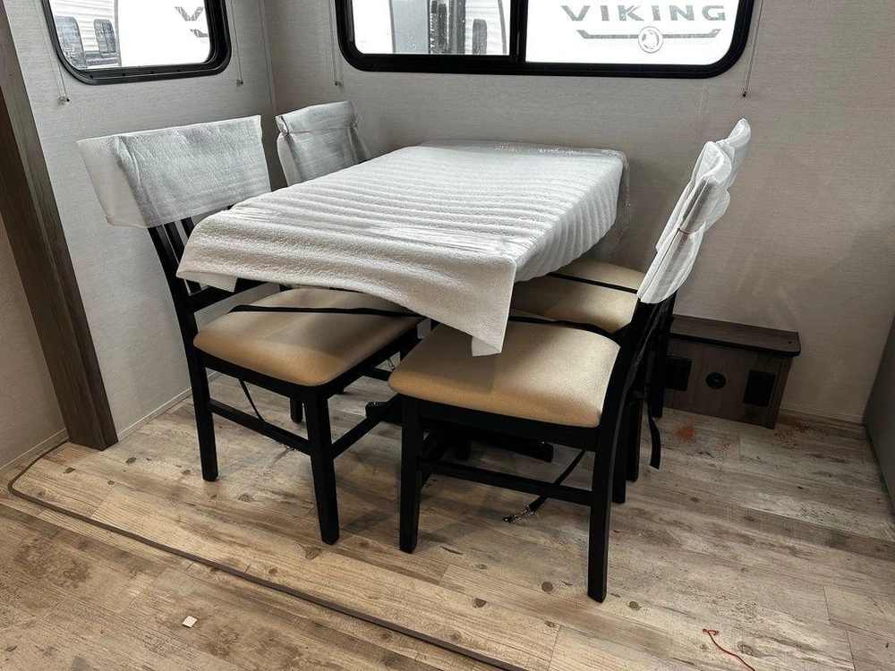 2025 Gulf Stream 28bbs alt