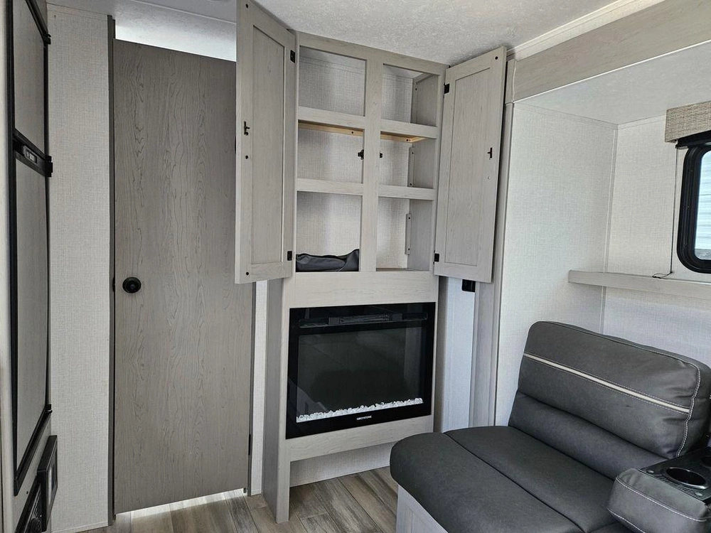 2023 Coachmen Viking 17mbs