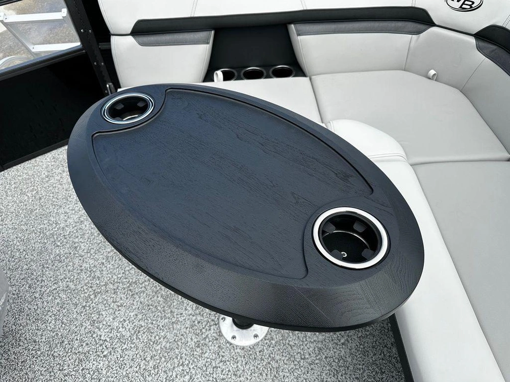 2025 Montego Bay 8518 Deluxe Cruising alt