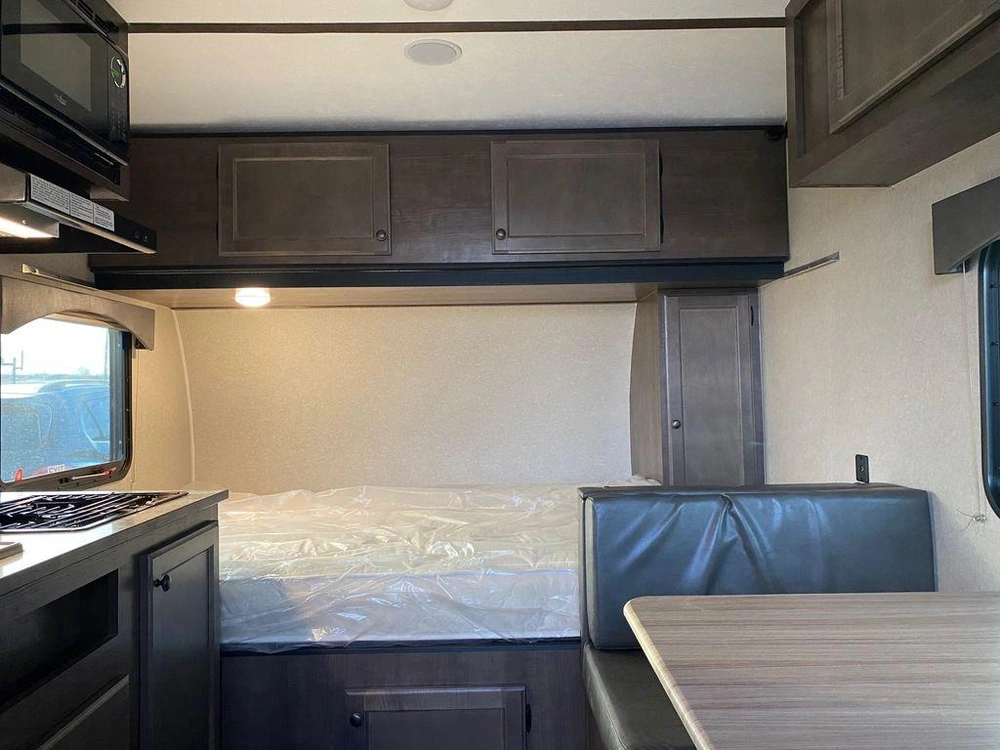 2023 Sunset Park Rv 16bh alt