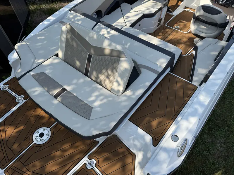 2022 Monterey Boats 238SS 6.2L 300HP