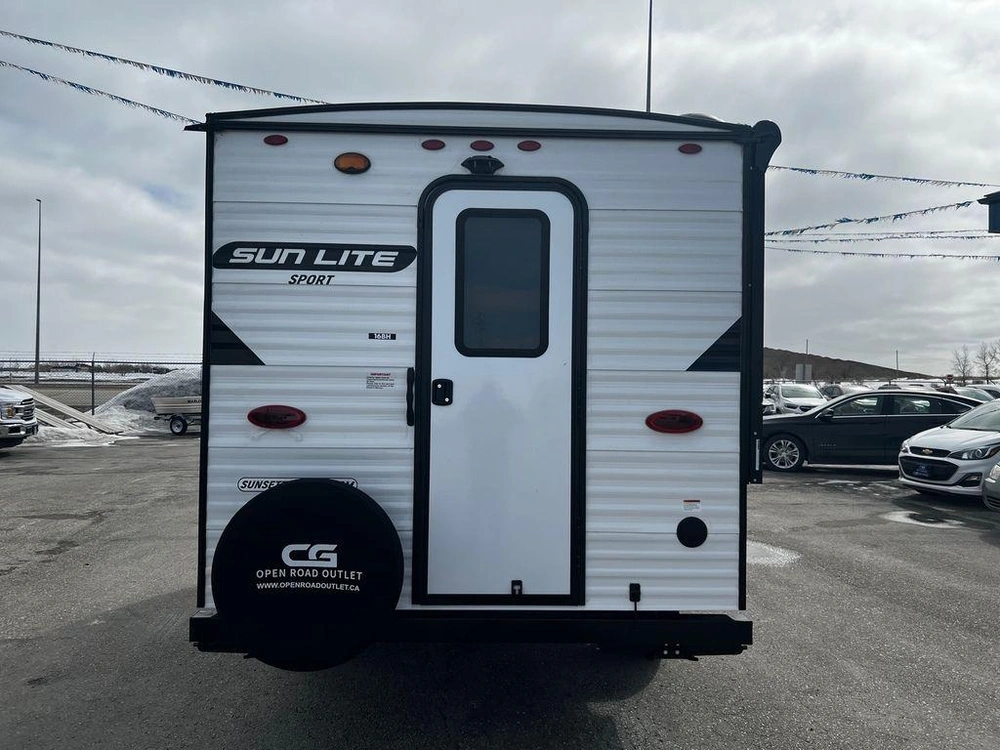 2023 Sunset Park Rv 16bh alt