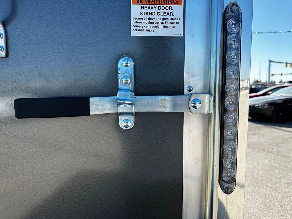 2025 Continental Cargo V Series 6'x12' alt