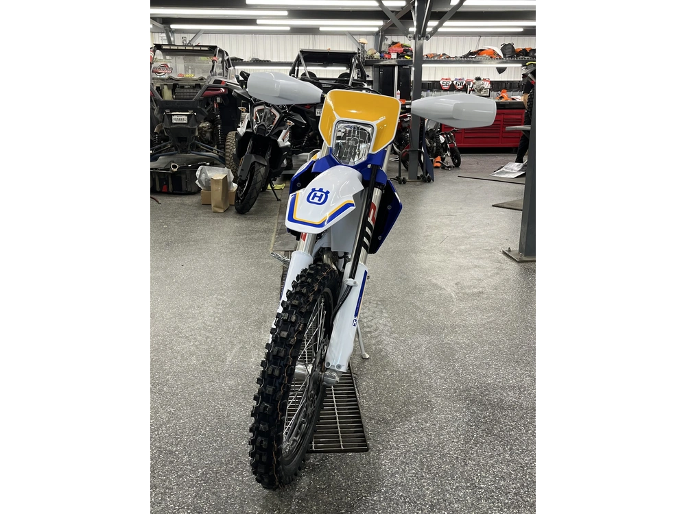Husqvarna Fe 450 Heritage 2025 alt