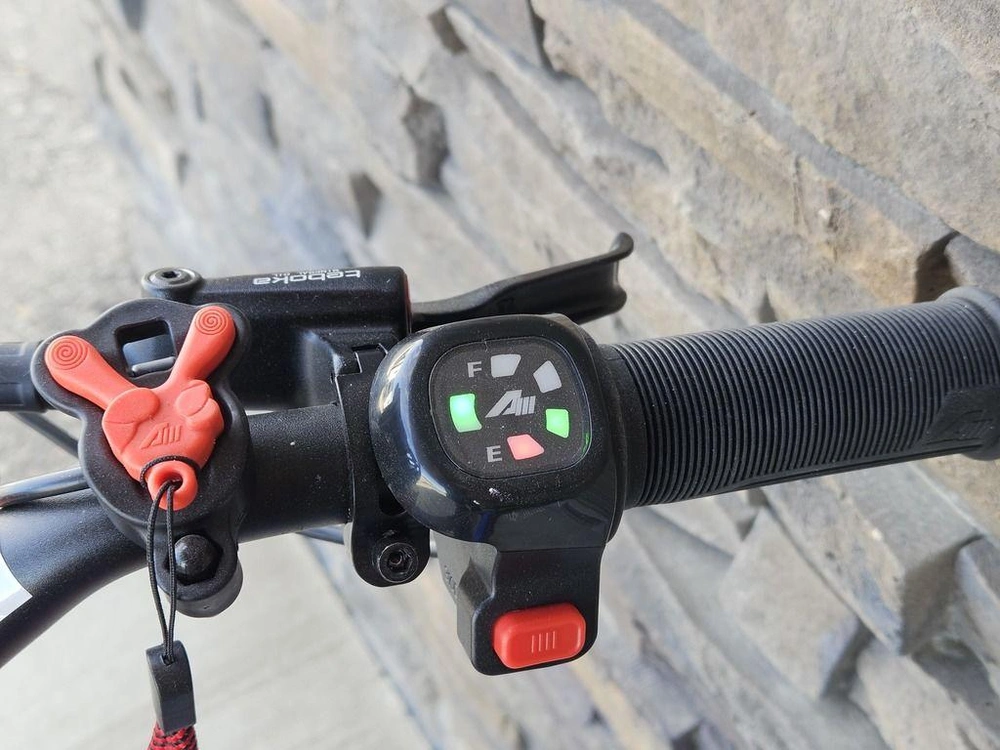 2023 Apollo Motors Evo 18 alt