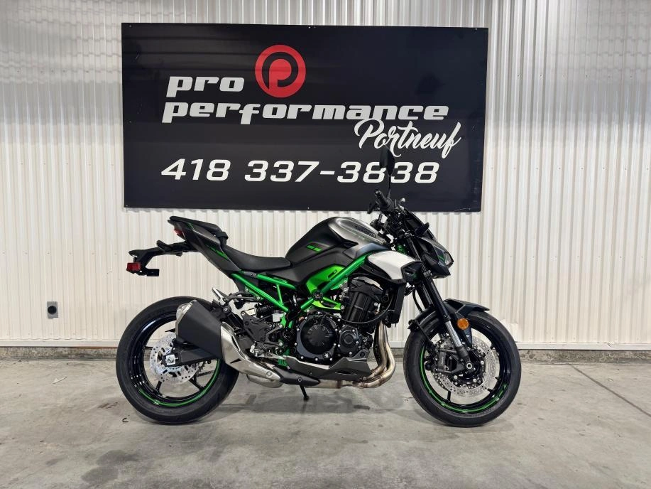 Kawasaki Z900 2025 alt