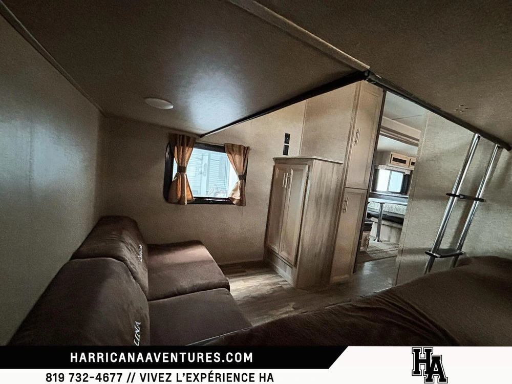 2019 Catalina 293qbck alt