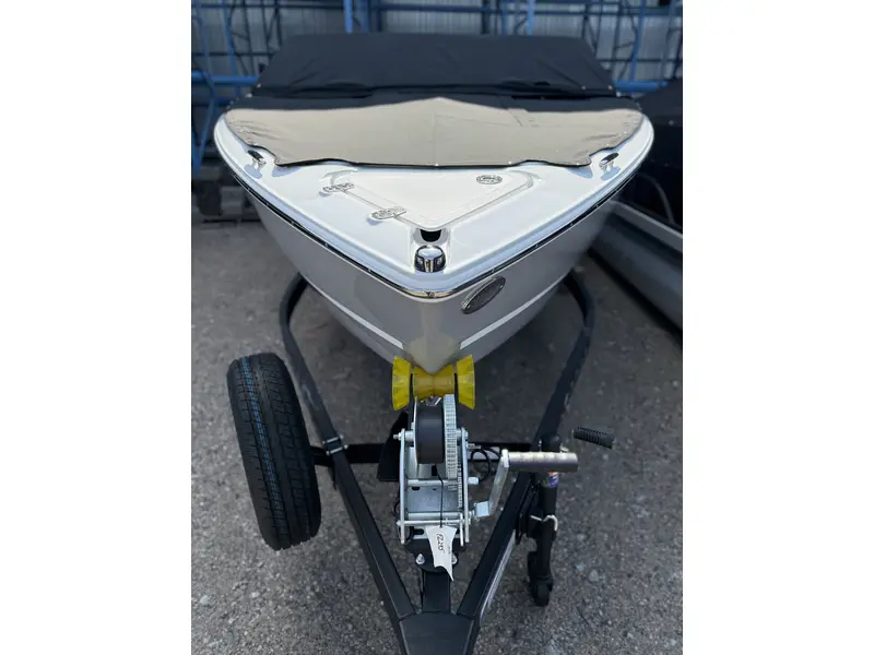 Four Winns H2 FREEDOM MERCRUISER 4.5L 2026