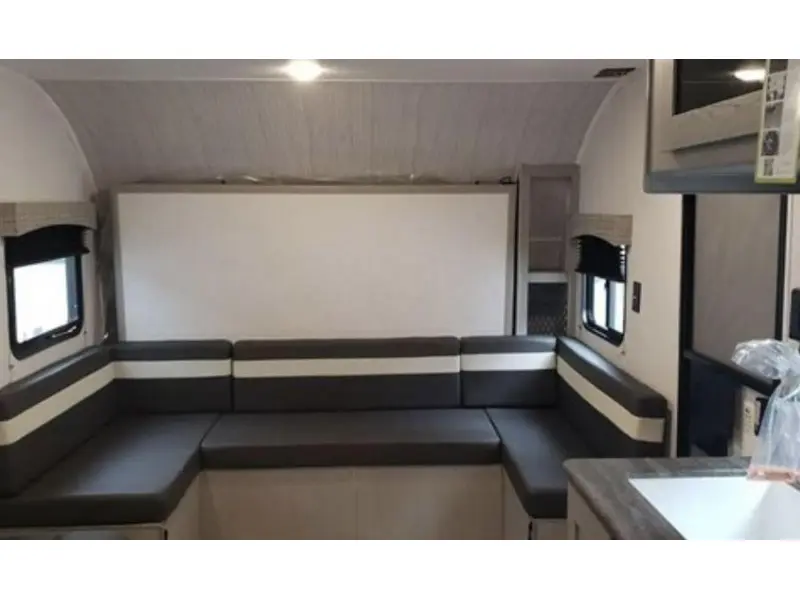 2023 Coachmen 252DBUS thumbnail 5