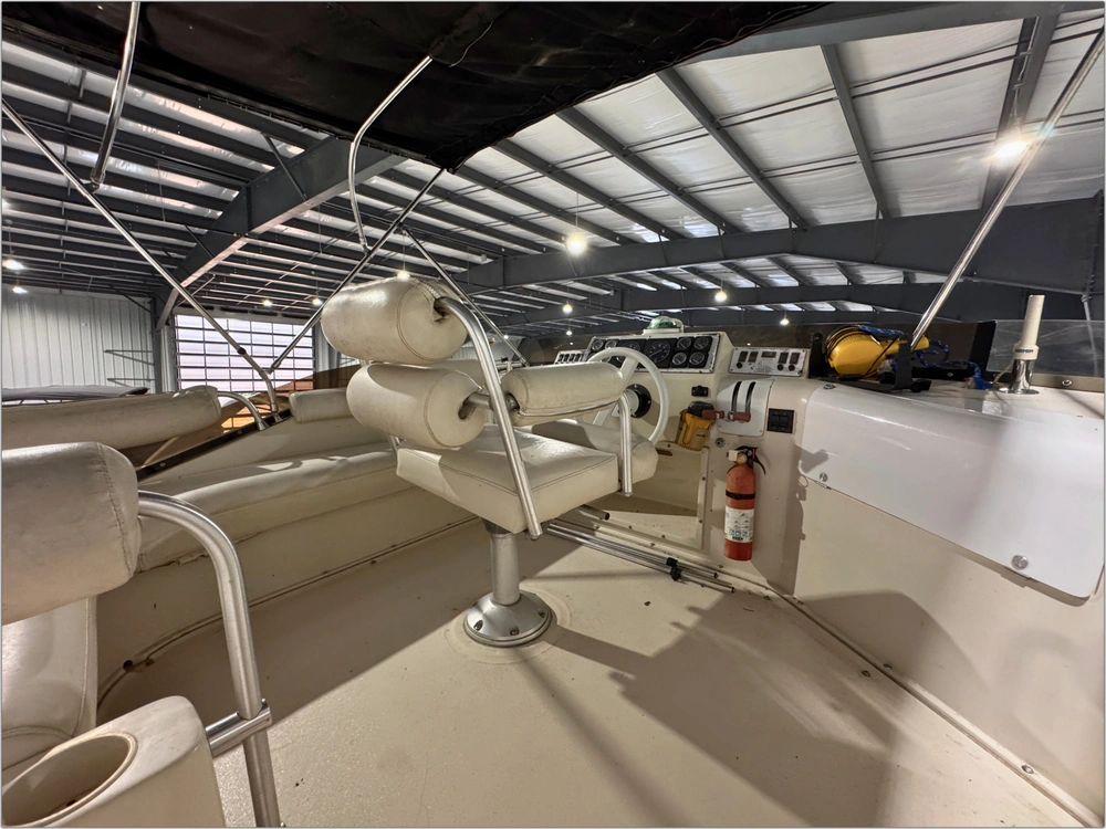 1989 Mainship Motor Yachts Mediterranean 35 No Luxury Tax* alt