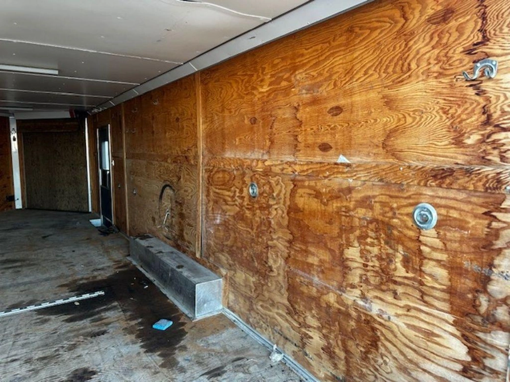 2006 Newmans Sled V Nose alt