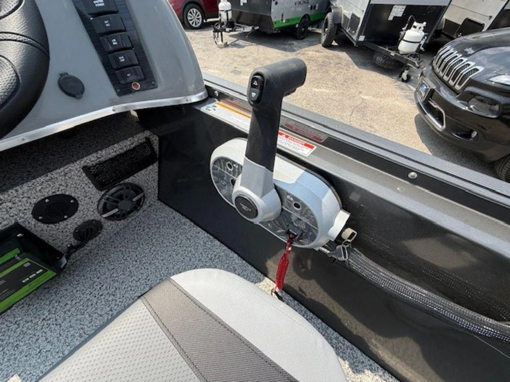 2025 Mirrocraft Outfitter 165 Sc alt