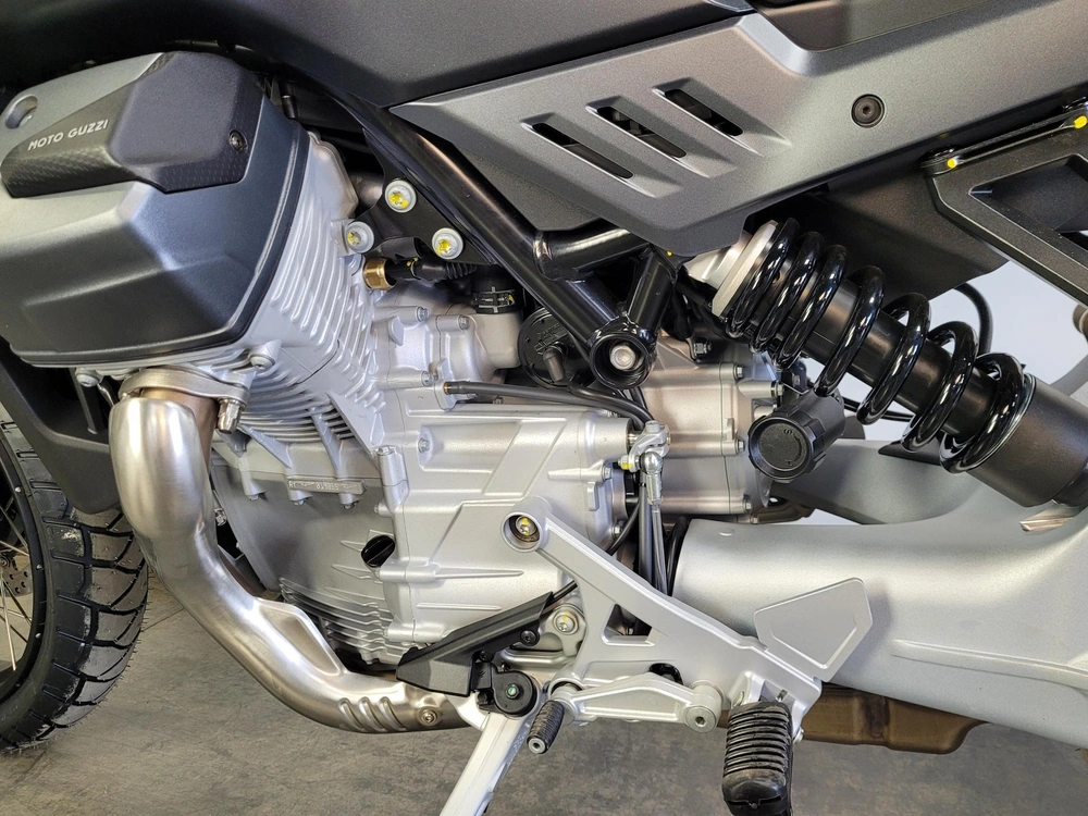 Moto Guzzi Stelvio *2.99% / 72 Mois💳 2025 alt