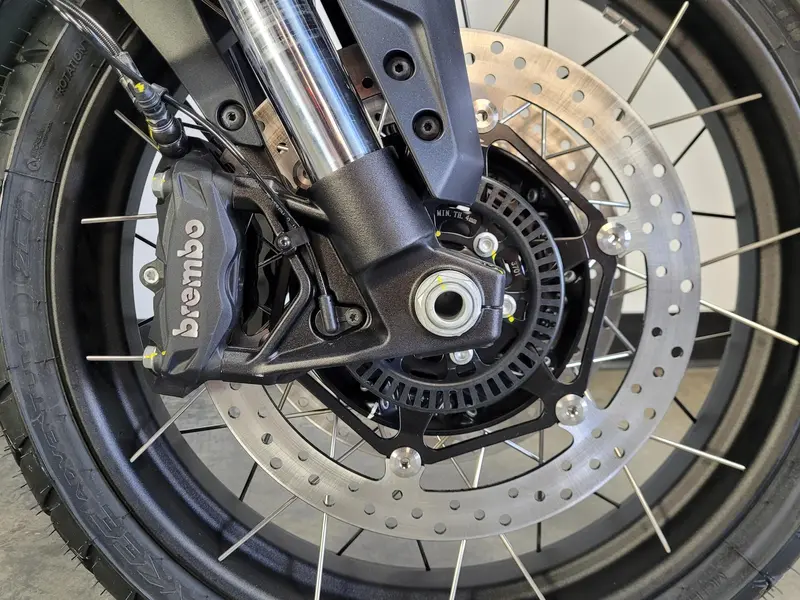 Moto Guzzi STELVIO *1.99% / 72 MOIS💳 2025