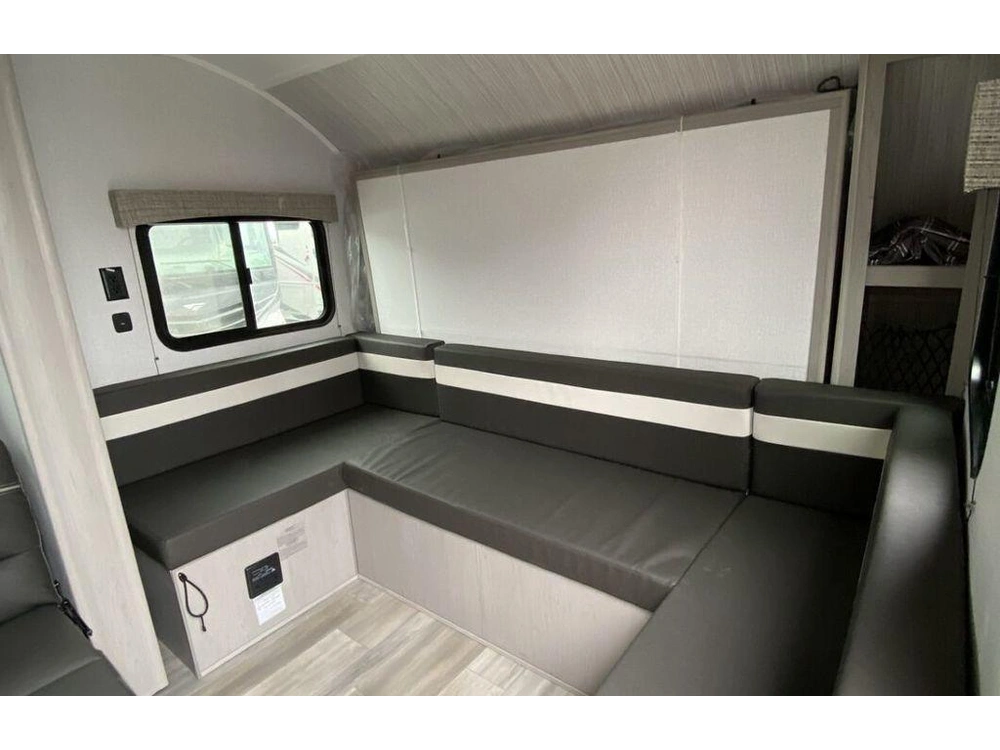 2023 Coachmen 18bhs alt