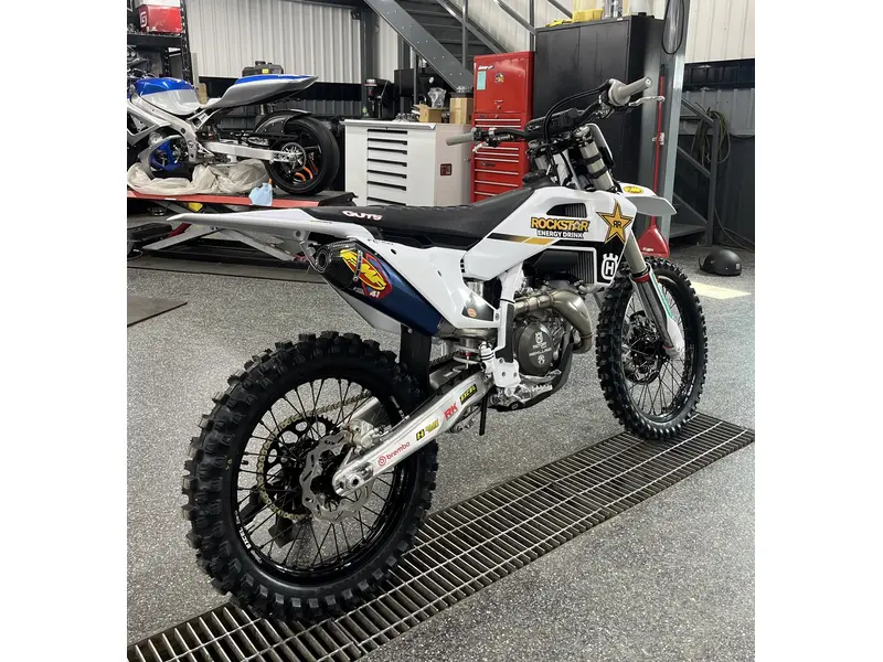 2025 Husqvarna FC 450 FACTORY EDITI thumbnail 2