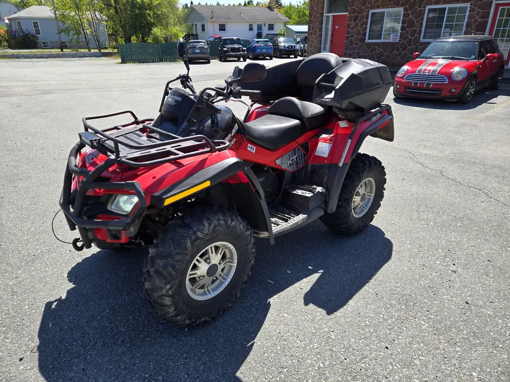 2010 Can-Am OUTLANDER 650 MAX XT 