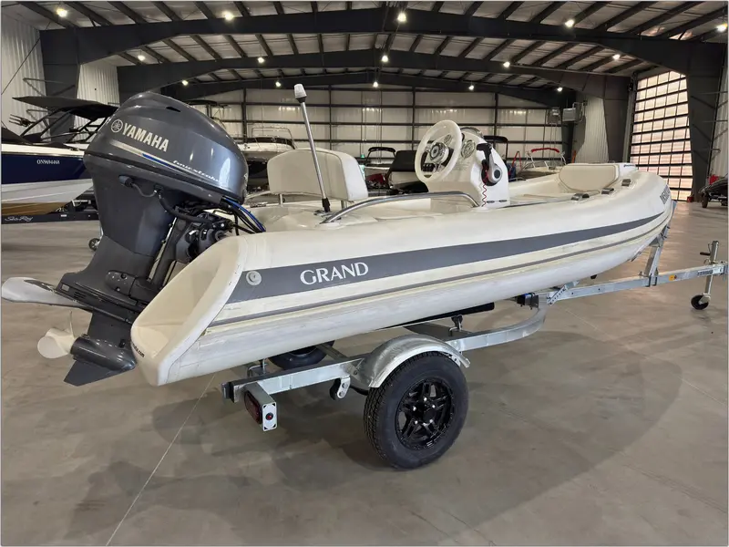 GRAND 380 2015