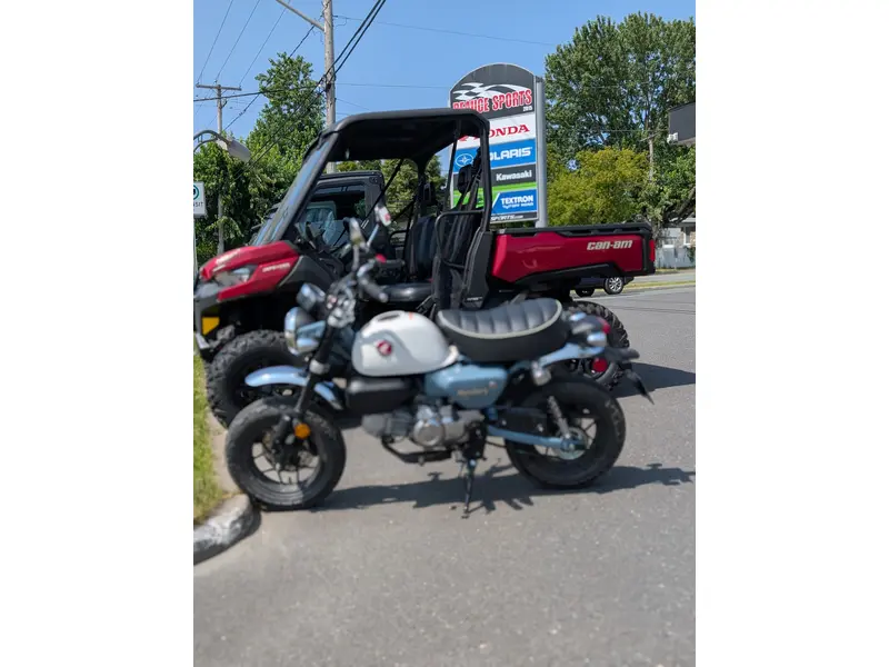 2025 Honda MONKEY Z125AR - Mini-moto rétro - Urbain - Ville thumbnail 2