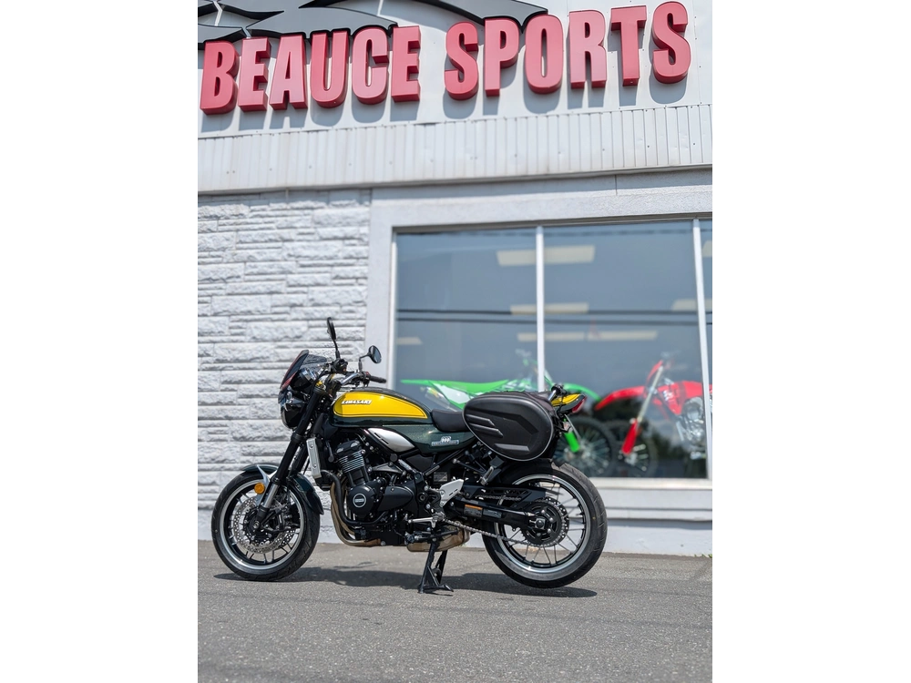 Kawasaki Zr 900 Rs Comparable: Yamaha Xsr900 -ducati Scrambler 1100 - Guzzi V7 Stone 2024 alt