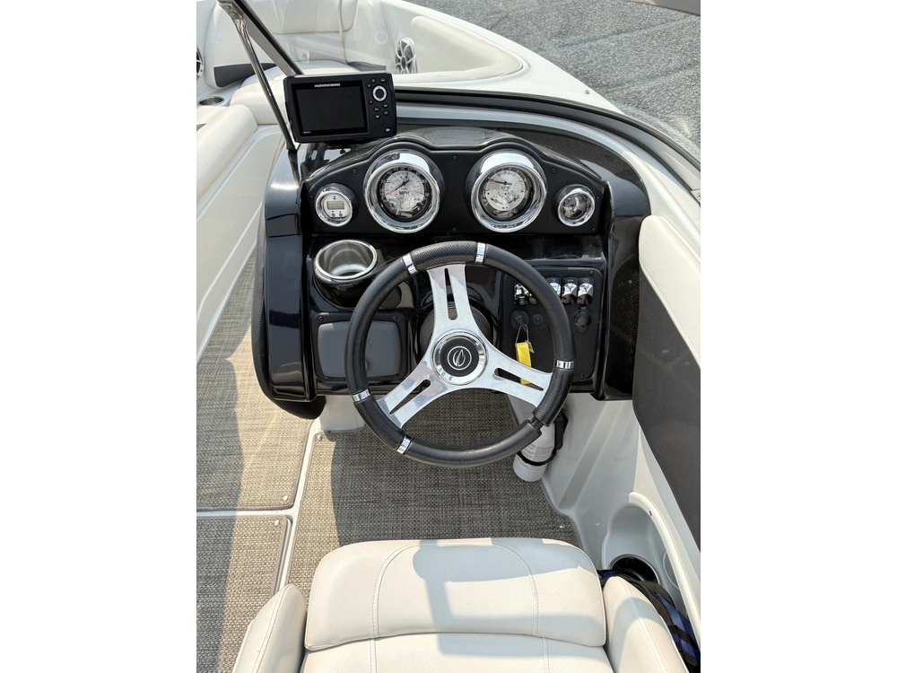 2017 Crownline 205ss alt