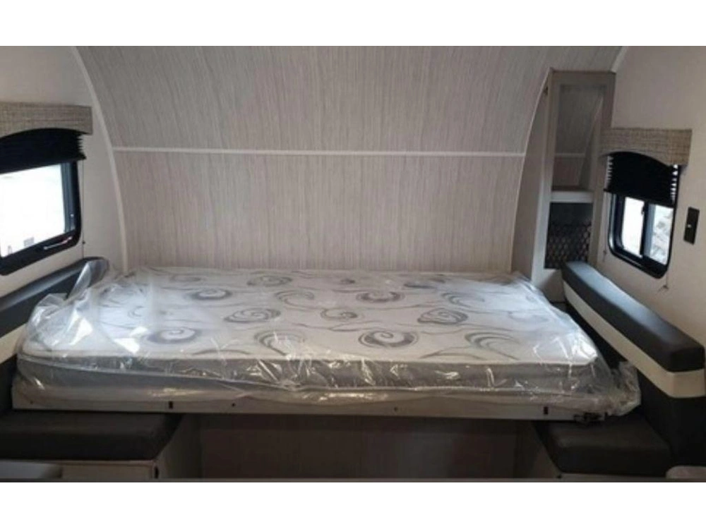 2023 Coachmen 252dbus alt