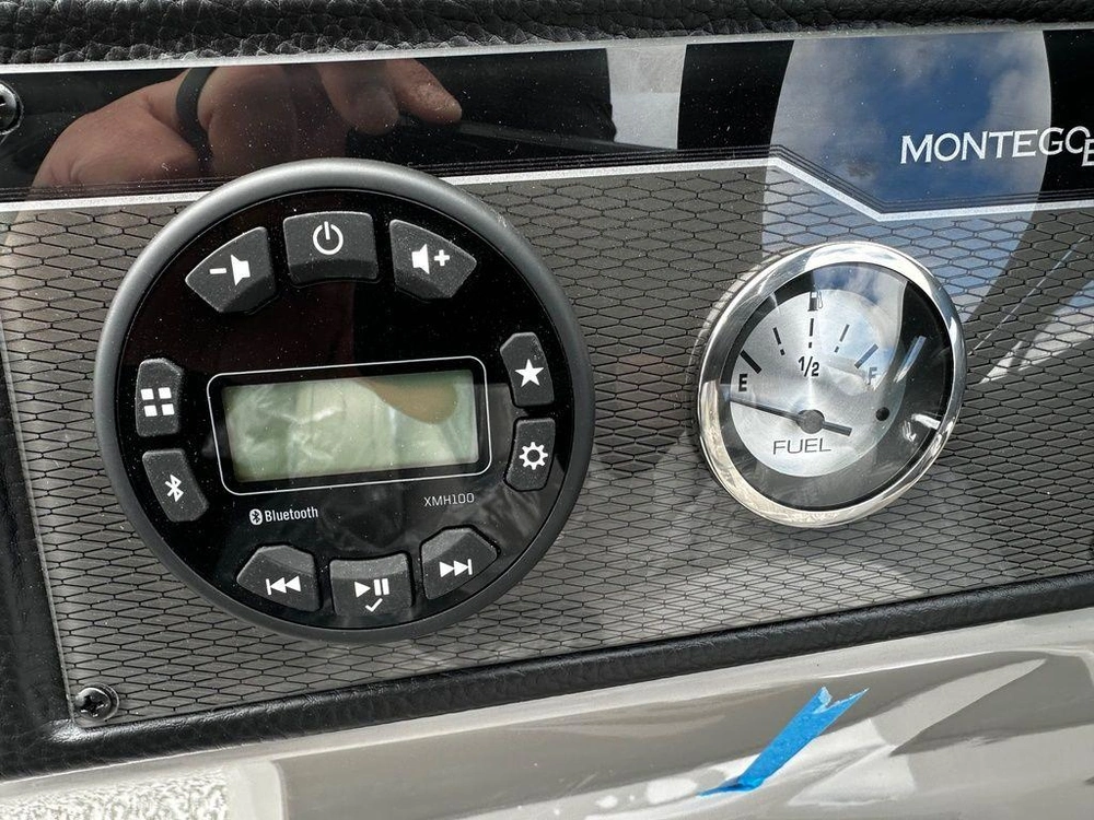 2025 Montego Bay 8518 Deluxe Cruising alt