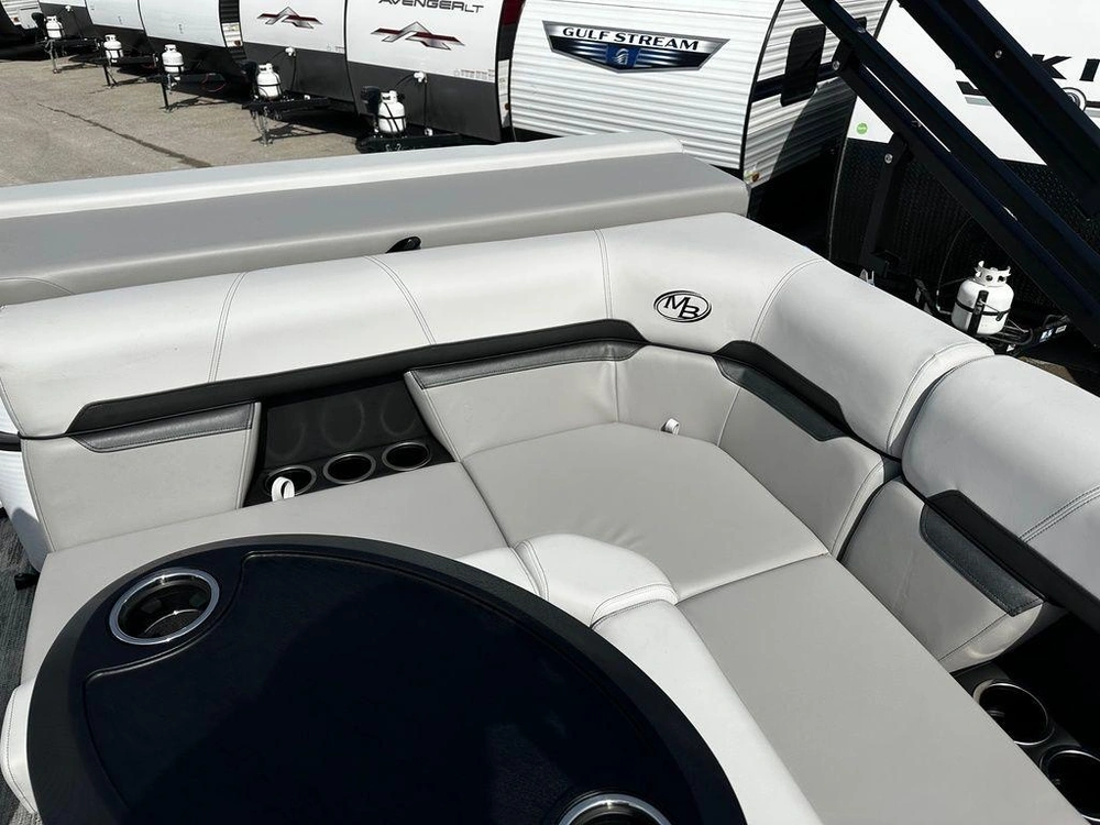 2025 Montego Bay 8520 Deluxe Cruising Pontoon alt