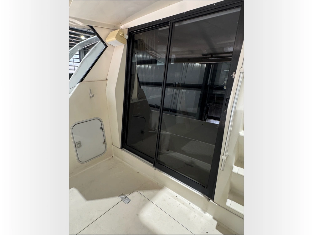 1989 Mainship Motor Yachts Mediterranean 35 No Luxury Tax* alt