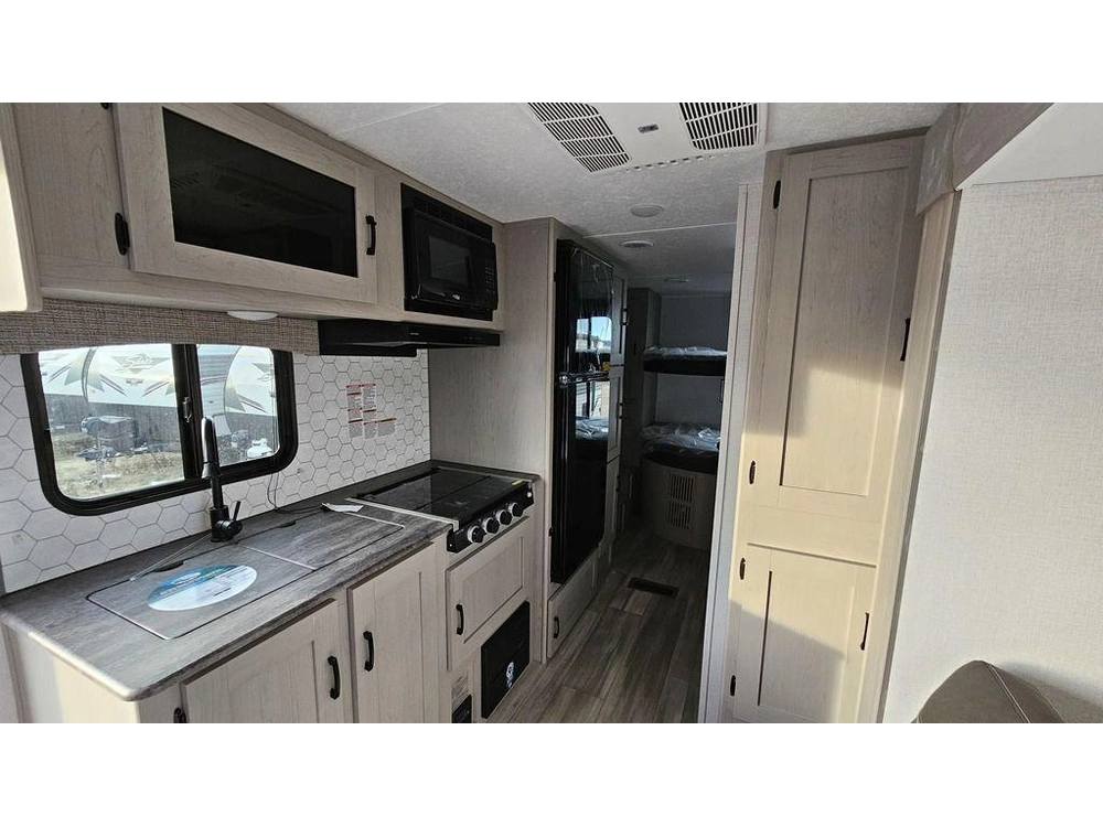 2023 Coachmen 252dbus alt