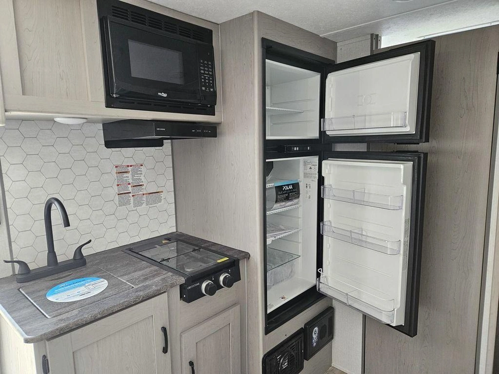 2023 Coachmen Viking 17mbs