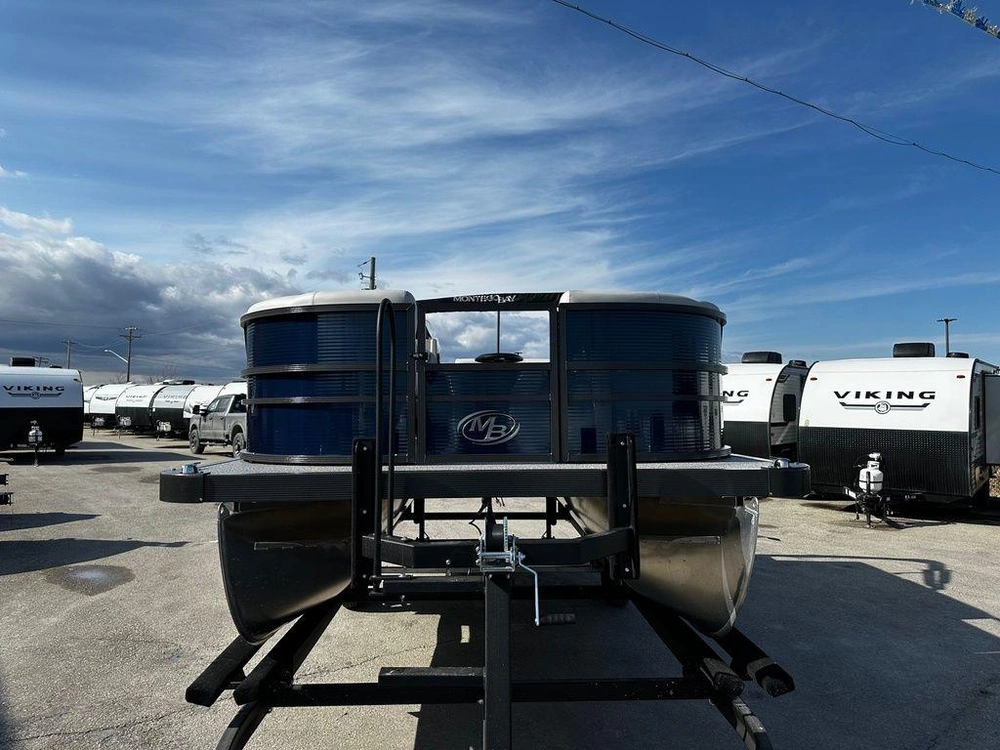 2025 Montego Bay 8518 Deluxe Cruising alt