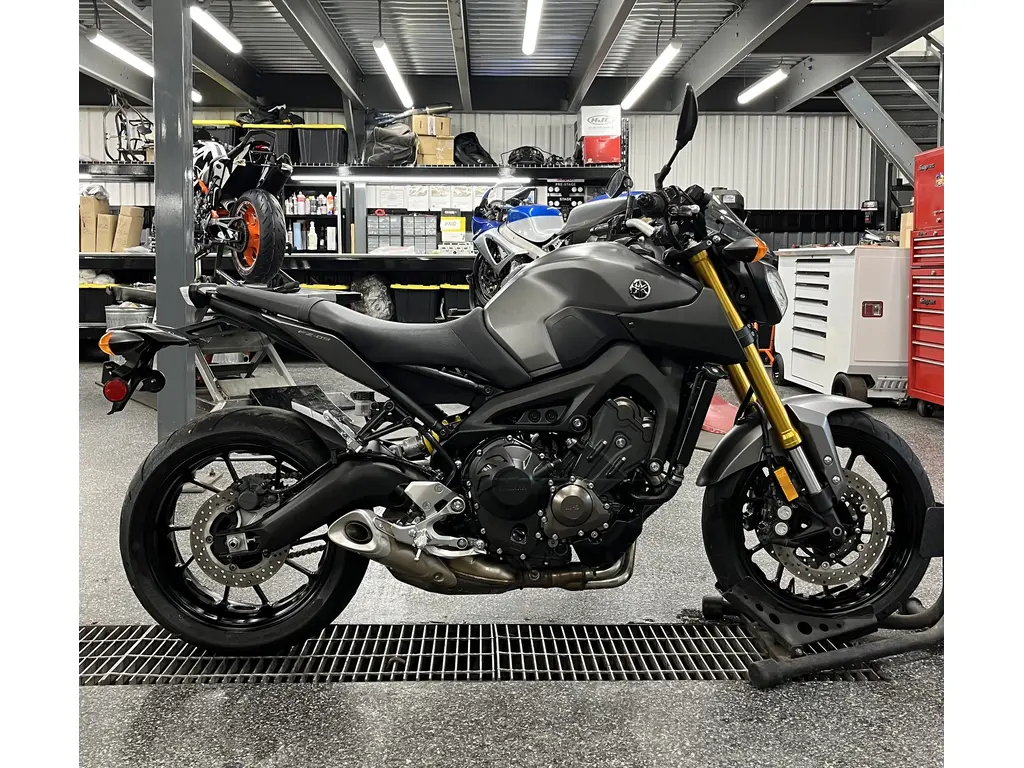 2015 Yamaha FZ09