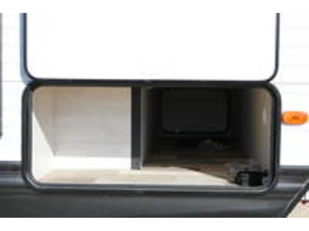 2022 Shasta 25rb alt