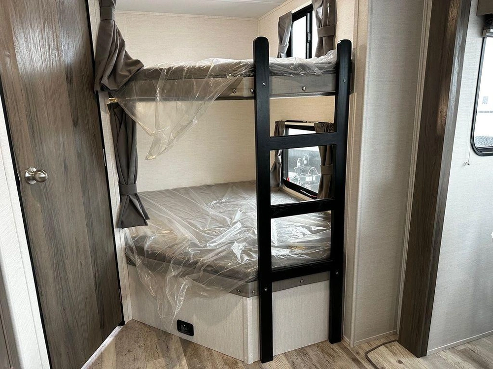 2025 Gulf Stream Envision 28bbs