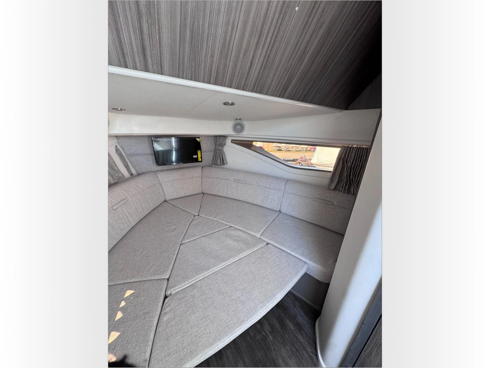 2025 Sea Ray Sundancer 320 alt