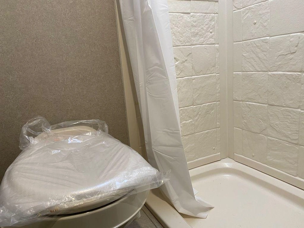 2023 Sunset Park Rv 16bh alt