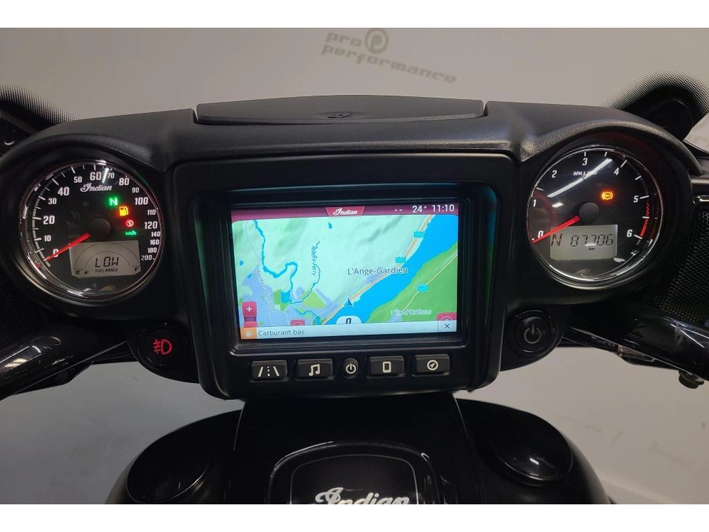 Indian Motorcycle Chieftain Dark Horse 2018 alt