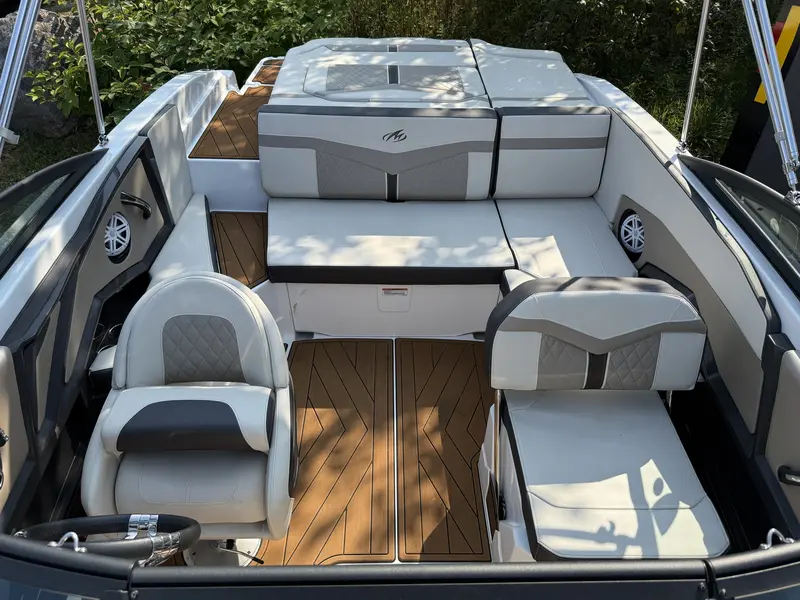 2022 Monterey Boats 238SS 6.2L 300HP