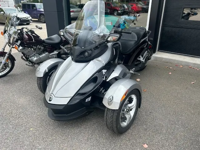 2009 Can-Am Spyder GS Roadster