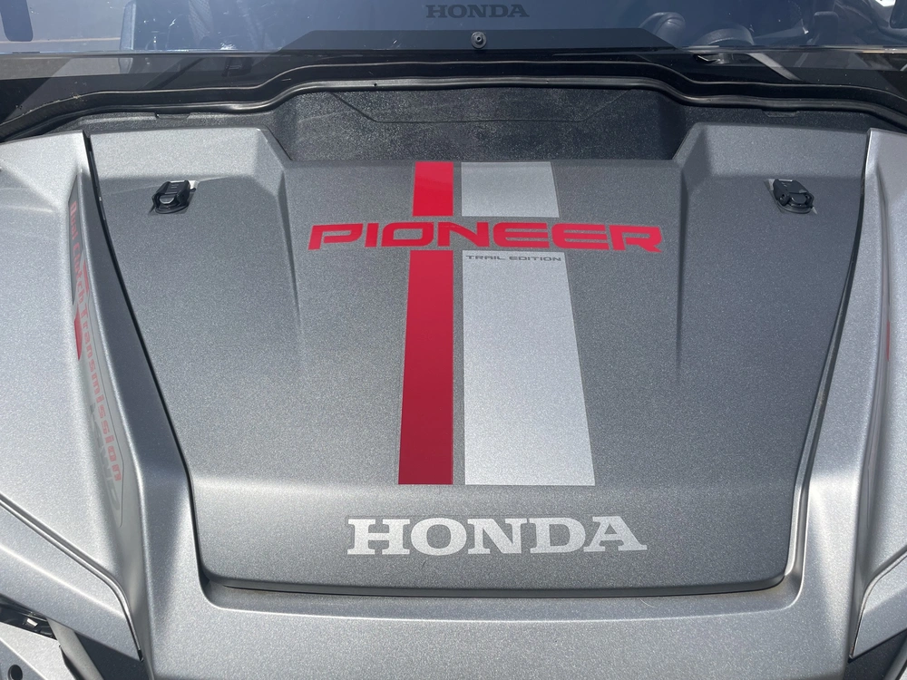 Honda Pioneer 1000 5 Places Trail Edition Spéciale 2025 alt