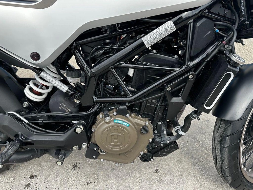 2021 Husqvarna Vitpilen 401 alt